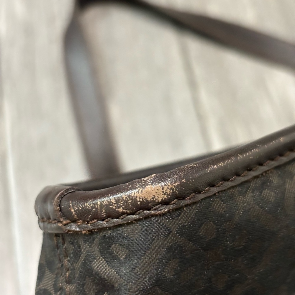 BALLY Vintage Monogram Canvas Tote Bag Quiet Luxury Minimalist Gold Clasp - Picture 13 of 17
